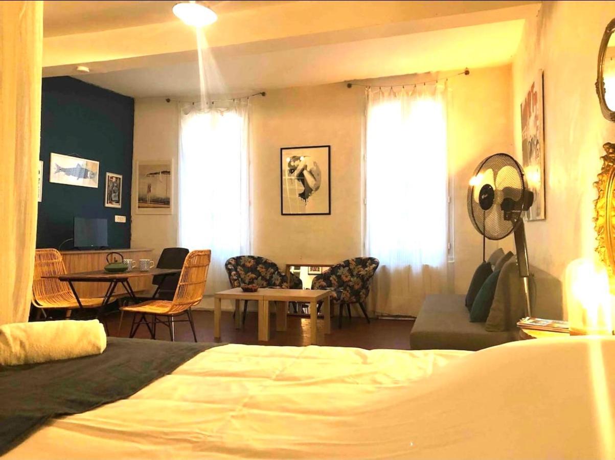 Grand Studio Rue Du Panier Apartment มาร์กเซย ภายนอก รูปภาพ